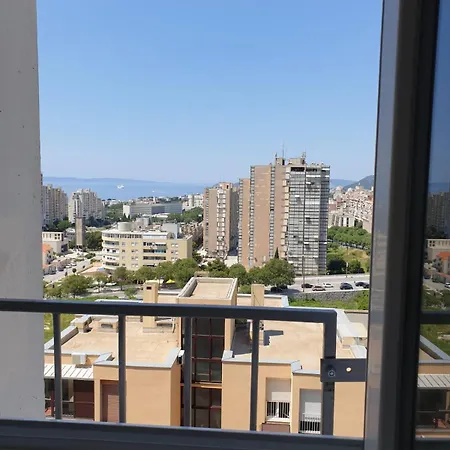 Ana Apartment Split