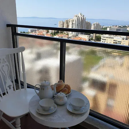 Ana Apartment *